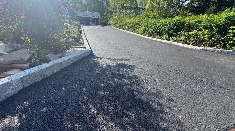Trädgårdsarbete-projekt i Huddinge